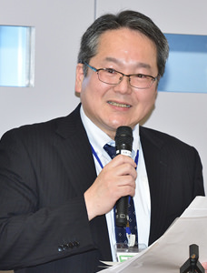 開会・司会 山本 雅哉 監査 (33回生)
