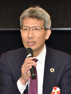 来賓挨拶 中谷 安宏 前校長先生(第29代)