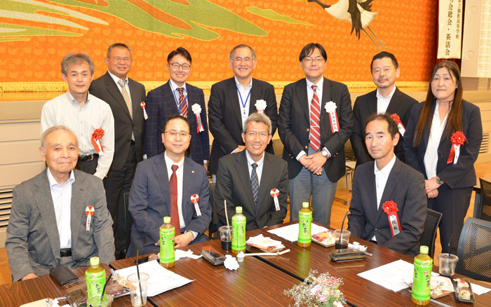 来賓先生とPTA会長