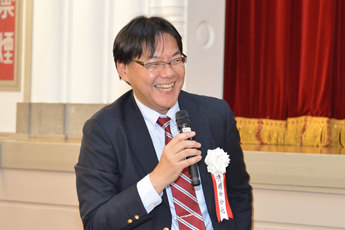 クイズの回答を答える　道谷　会長