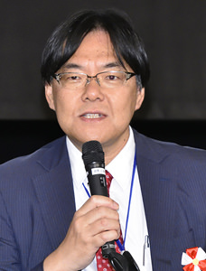 退任挨拶 道谷 卓 前会長 (35回生)