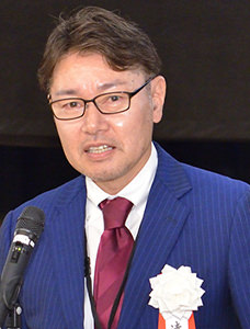 小林 進 新会長 (39回生)