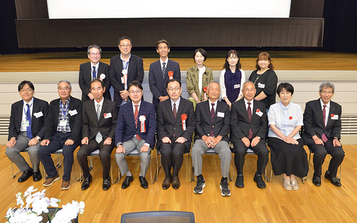 来賓　学校長、教頭、元校長、PTA、学校関係者